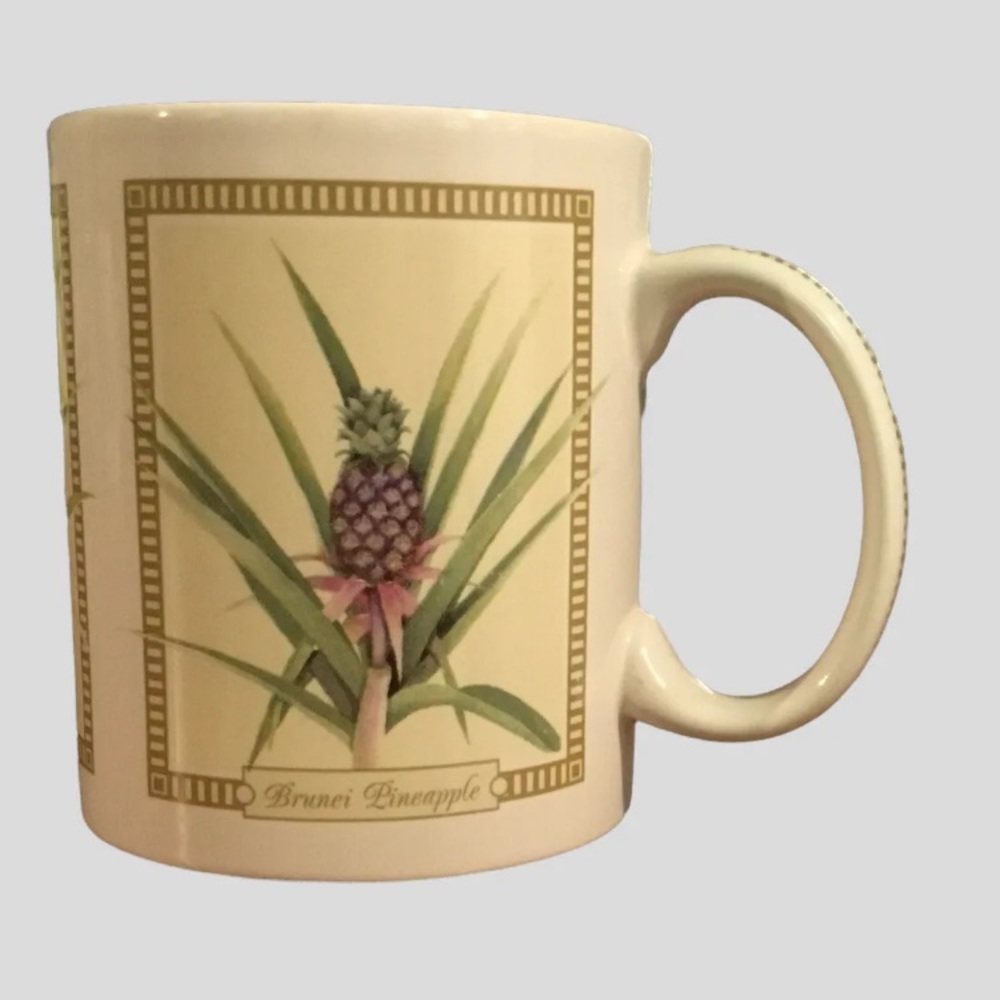 Hilo Hattie Brunei Pineapple Mug Coffee Cup Maui Hawaii